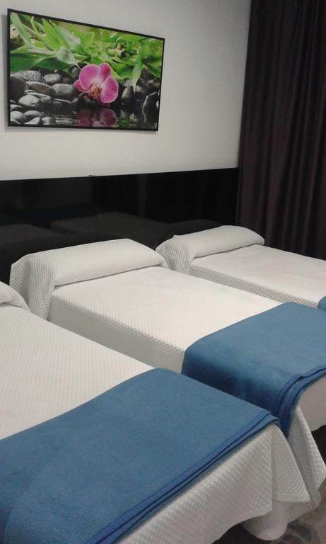 Hostal Buenos Aires Madryt Zewnętrze zdjęcie
