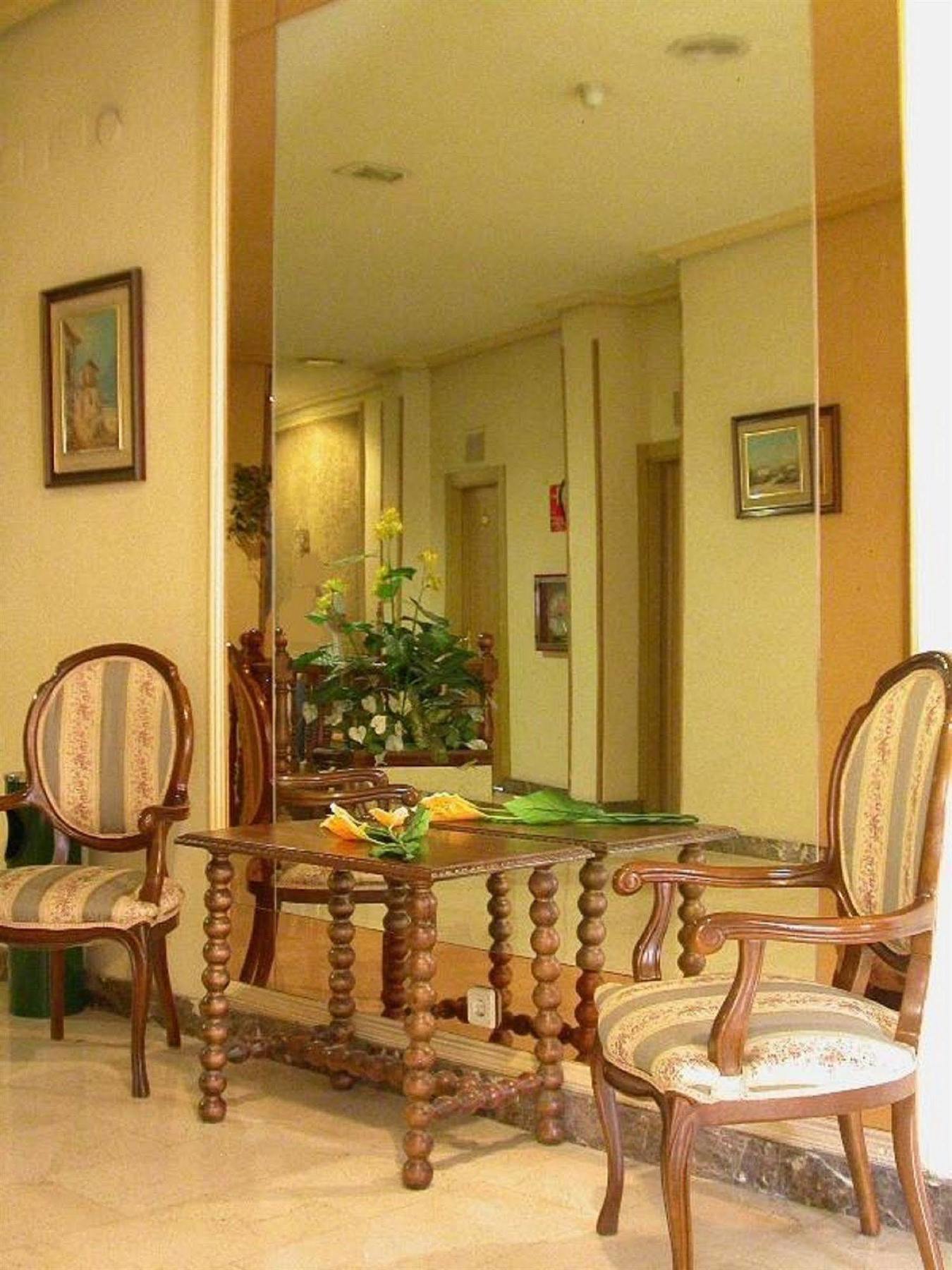 Hostal Buenos Aires Madryt Zewnętrze zdjęcie